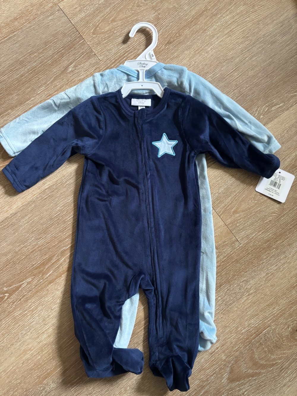 Sterling baby size 6month fleece sleepers